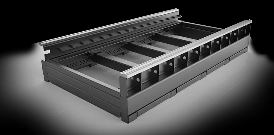 1000w 2000w Sheet Steel Metal Tube Cnc Fiber Laser Cutting Machine For Sale Macchina da taglio laser in fibra di CNC per tubi in lamiera d'acciaio da 1000w 2000w in vendita