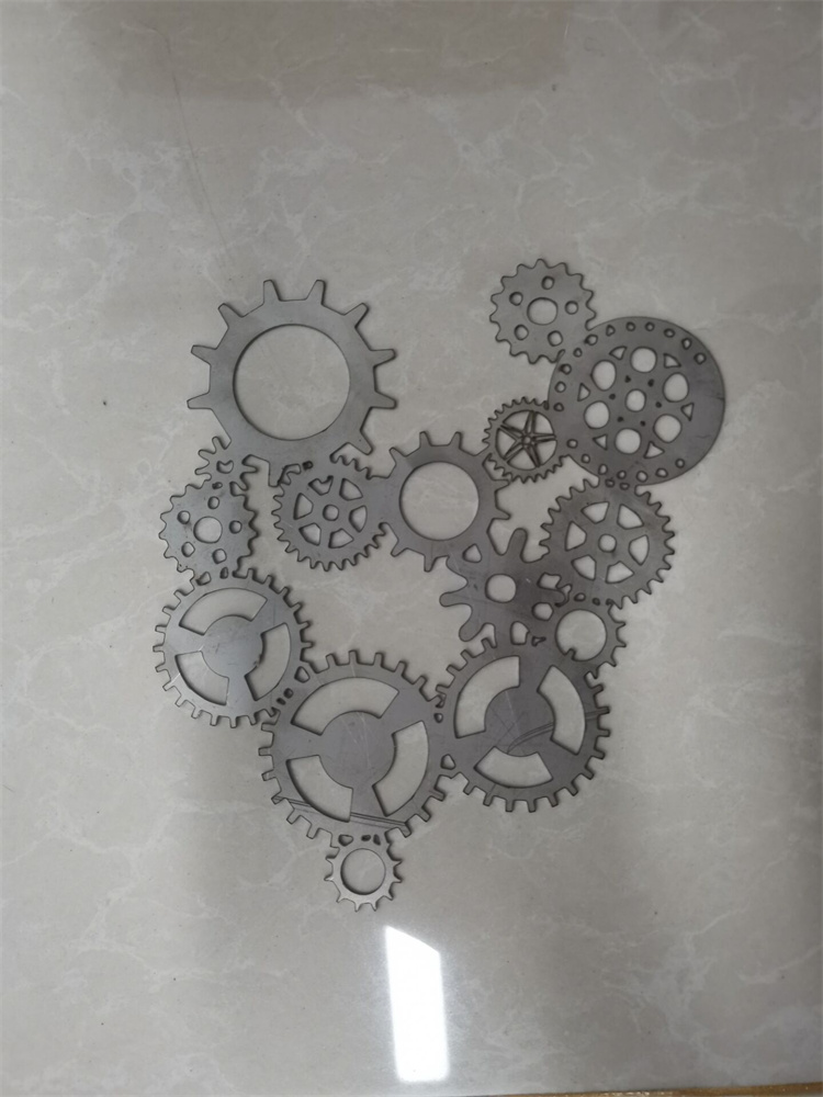 3015 Copper Carbon Stainless Steel Aluminum Iron Metal Cnc Fiber Laser Cutting Machine 3015 Macchina da taglio laser in fibra di CNC in ferro e metallo in rame, acciaio inossidabile, rame