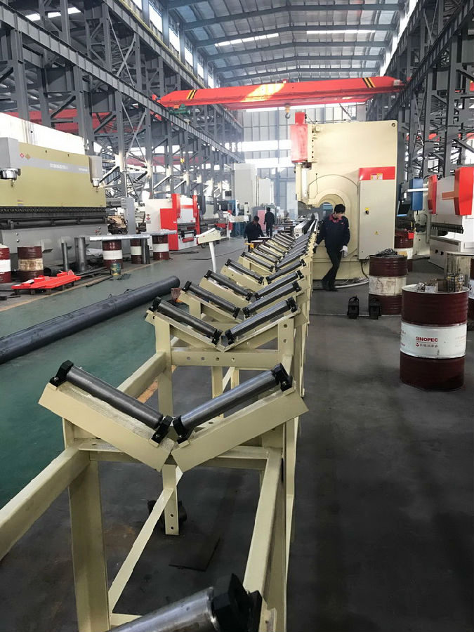 4 Axis Cnc Tandem Press Brake With Delem Da58t 2d Graphical Controller Pressa piegatrice tandem CNC a 4 assi con controller grafico 2D Delem Da58t