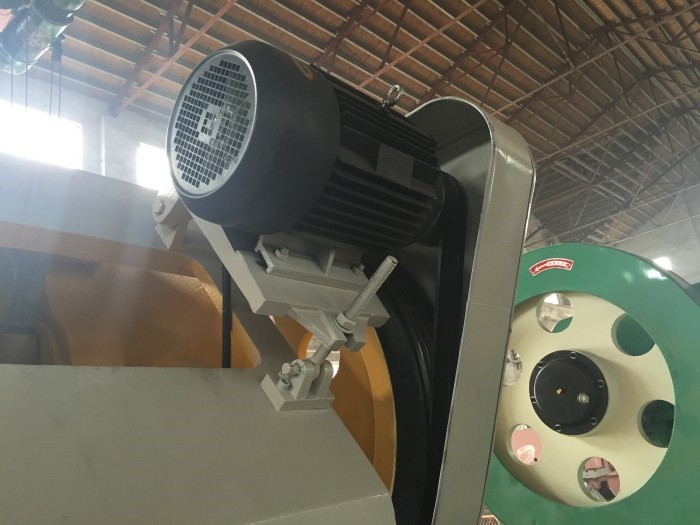 400 Ton Small Pneumatic Power Punch Press Mechanical Eccentric Punching Machine Punzonatrice meccanica eccentrica per piccola potenza pneumatica da 400 tonnellate