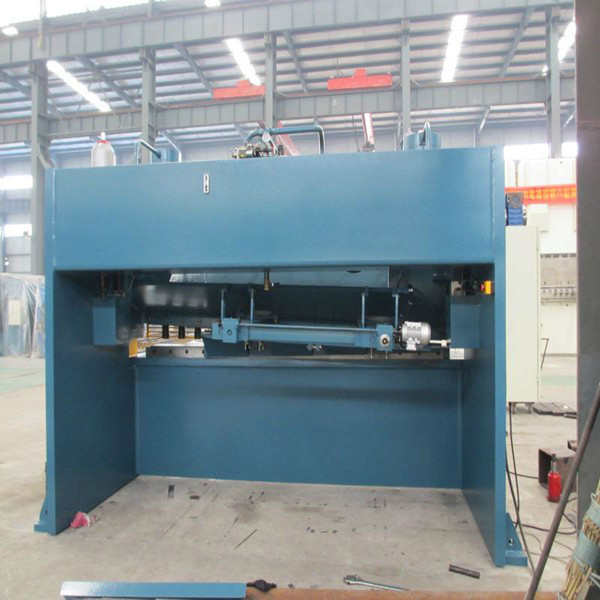 4mmx2500 Hydraulic Shearing Steel Plate Cutting Machinery Steel Plate Shear 4mmx2500 Cesoia idraulica per macchine da taglio per lamiere d'acciaio Cesoia per lastre d'acciaio
