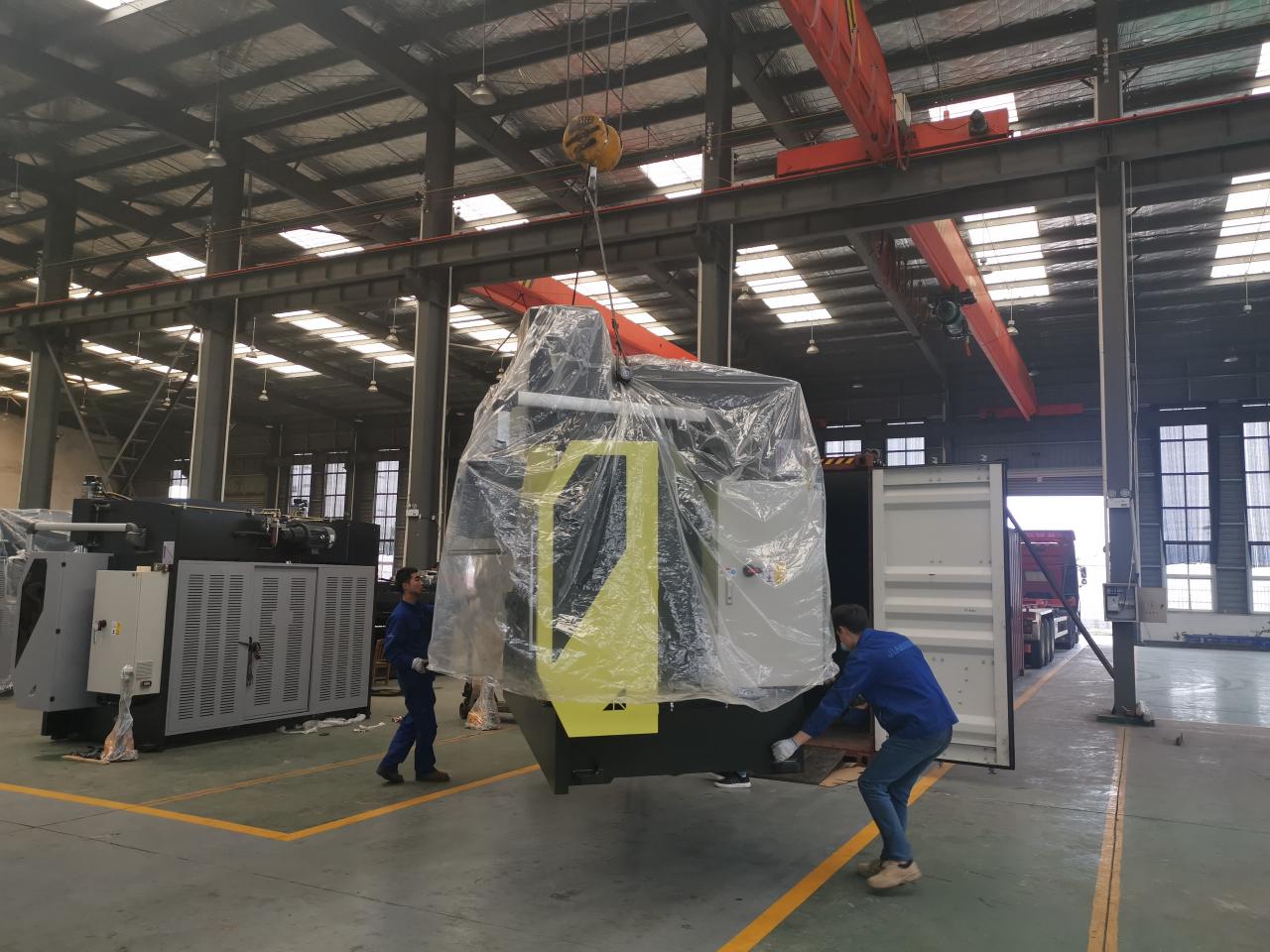 6mm*3200 Hydraulic Steel Plate Cutting Machinery Steel Plate Shearing Machine 6 mm * 3200 macchine per il taglio di lastre d'acciaio idrauliche cesoia per lastre d'acciaio