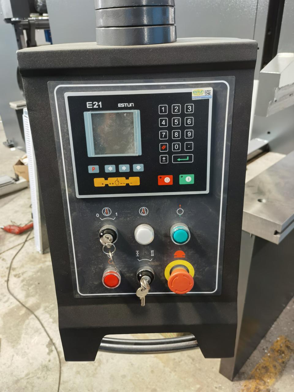 Macchina da taglio per lastre in acciaio inossidabile 6x3200mm, cesoia automatica per lamiere di ferro