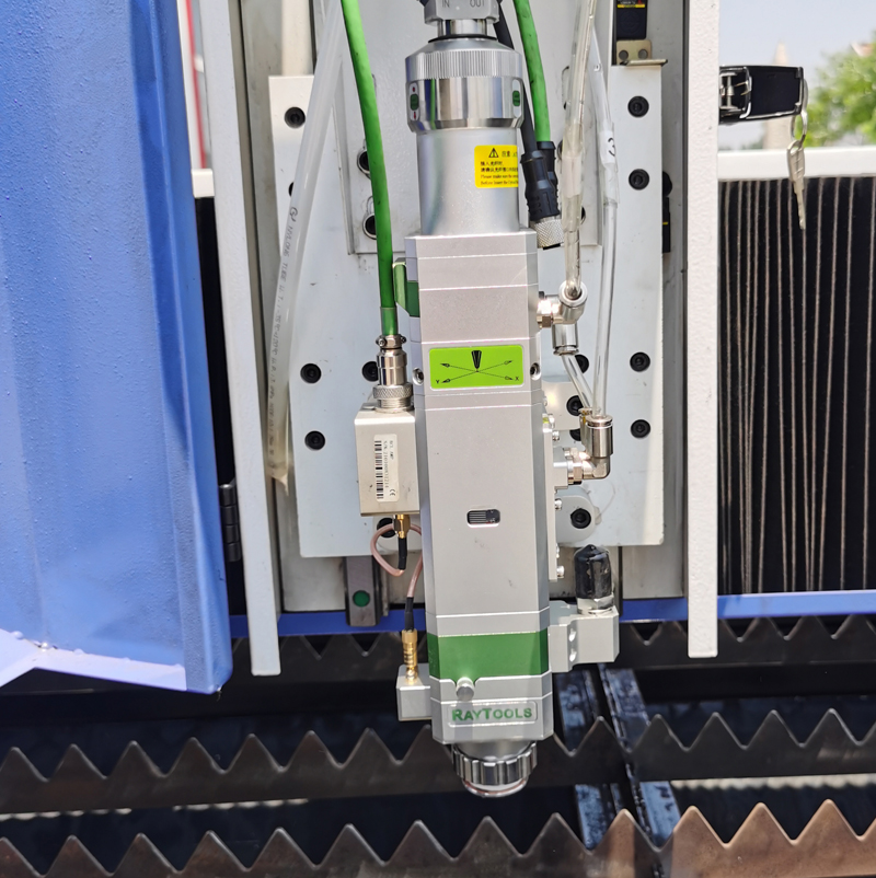 8mm 10mm Carbon Steel Laser Cutter 1530 4020 Cnc Fiber Laser Cutting Machine Taglierina laser in acciaio al carbonio da 8 mm 10 mm 1530 4020 Macchina da taglio laser in fibra di CNC