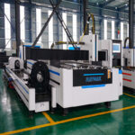 Macchina da taglio laser in fibra CNC per lamiera 3015 2000W ad alta potenza
