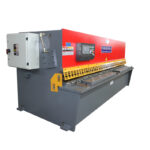 Cesoia a ghigliottina idraulica per piastre metalliche Qc11y in vendita