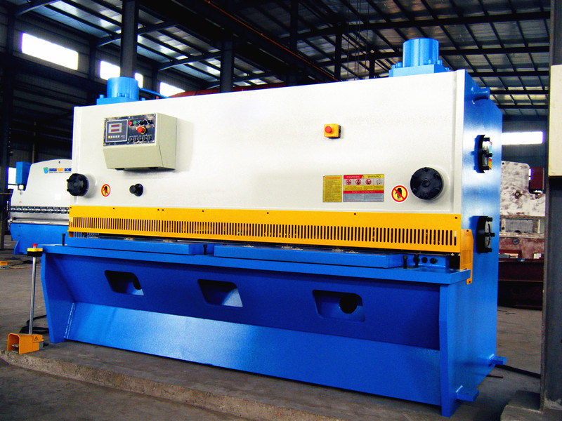 Aluminium Cutting Machine Hydraulic Guillotine Shearing Machine Pendulum Plate Shears Tagliatrice di alluminio Cesoia a ghigliottina idraulica Cesoia a pendolo per piastre