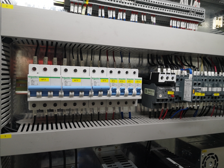 Delem Da66t 125 3+1 4+1 6+1 8+1 Cnc Hydraulic Press Brake For Metal Plate Bending Delem Da66t 125 3+1 4+1 6+1 8+1 Cnc pressa piegatrice idraulica per piegatura lamiera