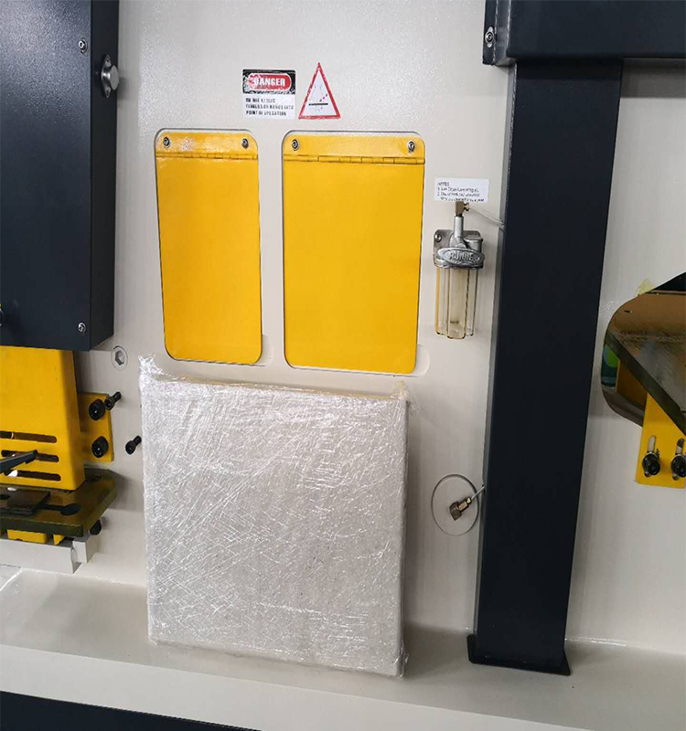 Metal Cutting Hydraulic Steelworkers Machine For Punching Cropping Notching Cutting Macchina idraulica per acciaierie per il taglio di metalli per punzonatura, ritaglio, intaglio