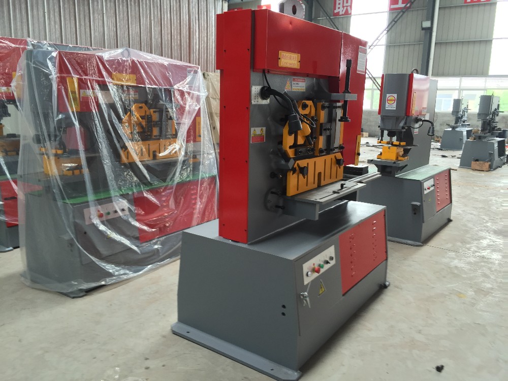 Q35y Series Multifunctional Hydraulic Iron Worker Combined Shearing And Punching Machine Cesoia combinata e punzonatrice idraulica multifunzionale serie Q35y