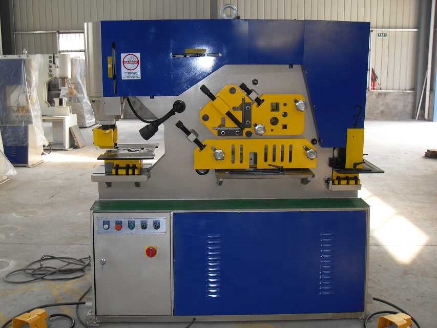 Q35y Series Multifunctional Hydraulic Iron Worker Combined Shearing And Punching Machine Cesoia combinata e punzonatrice idraulica multifunzionale serie Q35y