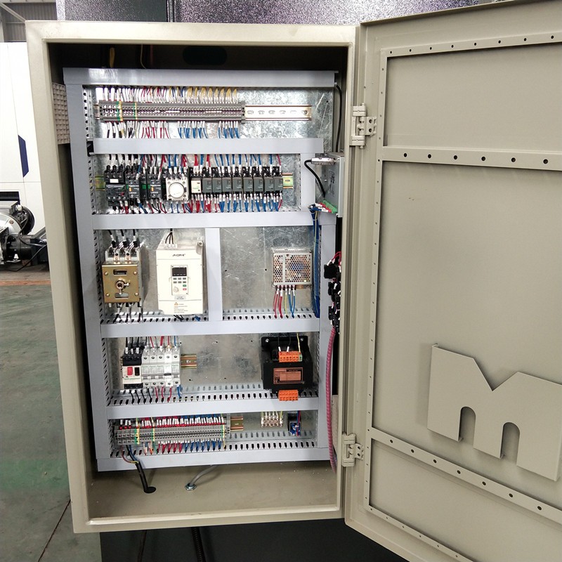 Qc12k-4x2500 Cnc Hydraulic Customized Shearing Machine Cutting Machine Tagliatrice idraulica personalizzata Qc12k-4x2500 CNC