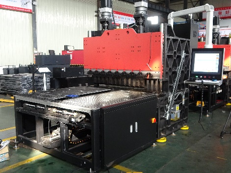 Steel Sheet Aluminum Bending Hydraulic Press Brake Machine Macchina per piegare la pressa idraulica in lamiera di acciaio